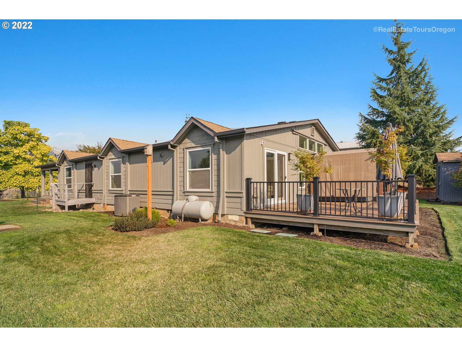 40374 Southwest Laurelwood Road Gaston, OR 97119 - Photo 21 of 29 Gallery Image 21