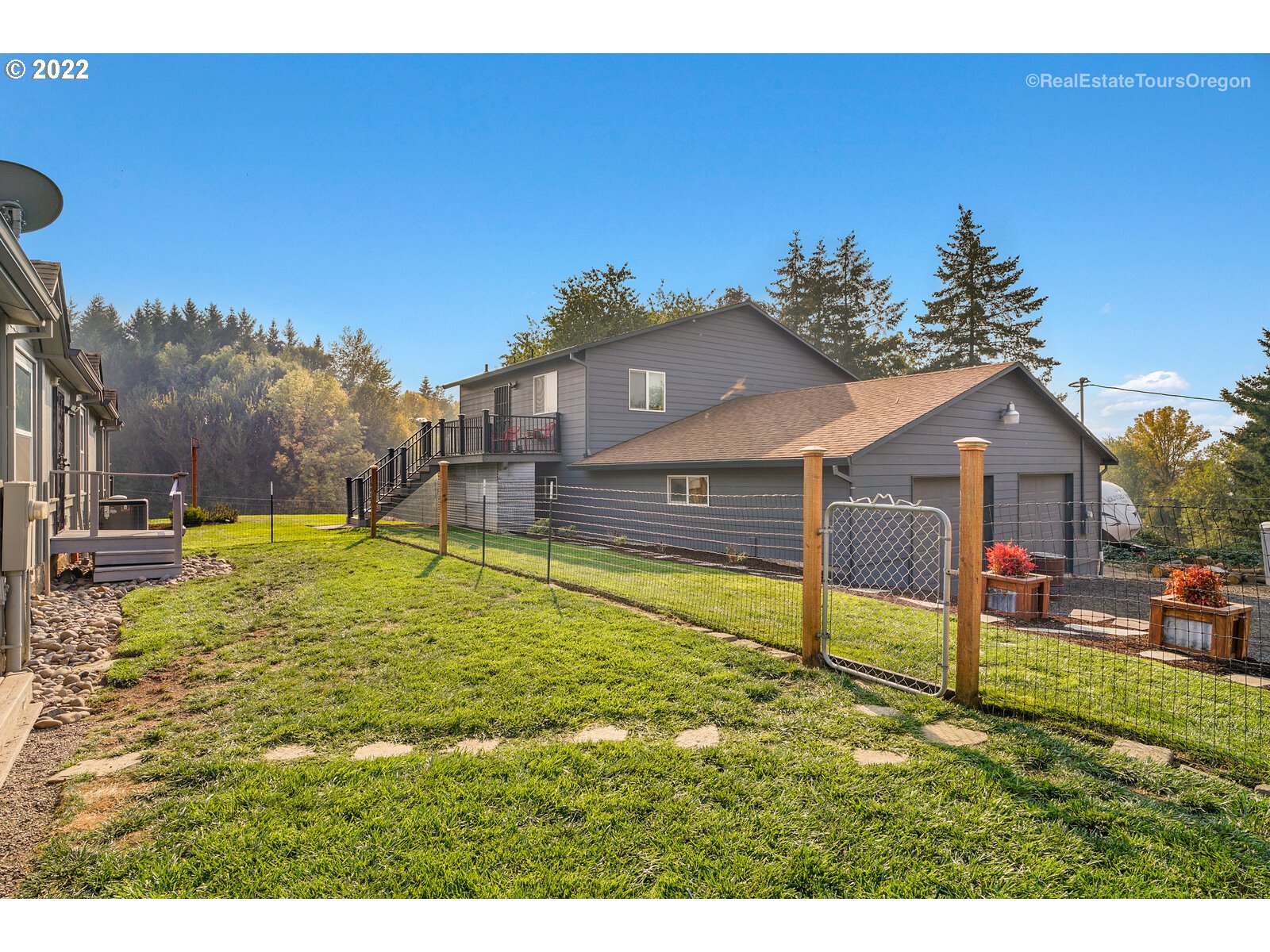 40374 Southwest Laurelwood Road Gaston, OR 97119 - Photo 26 of 29 Gallery Image 26