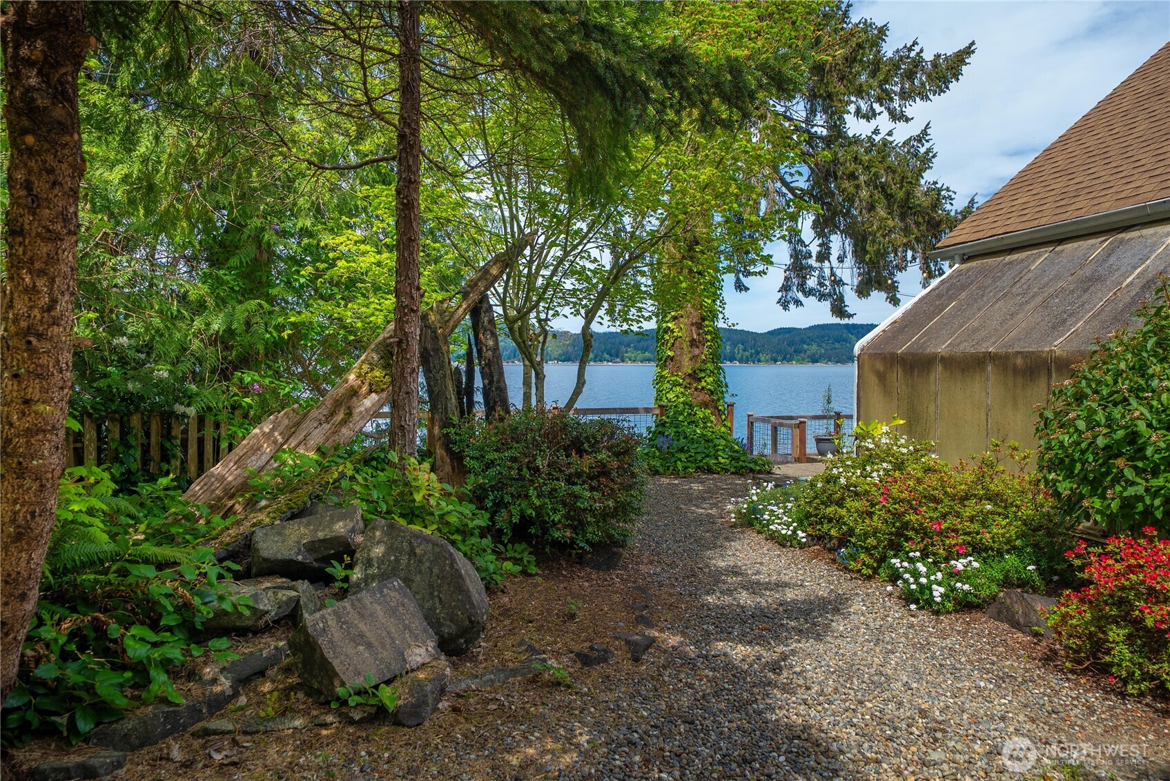 14101 Highway 106 Belfair, WA 98528 - Photo 37 of 40