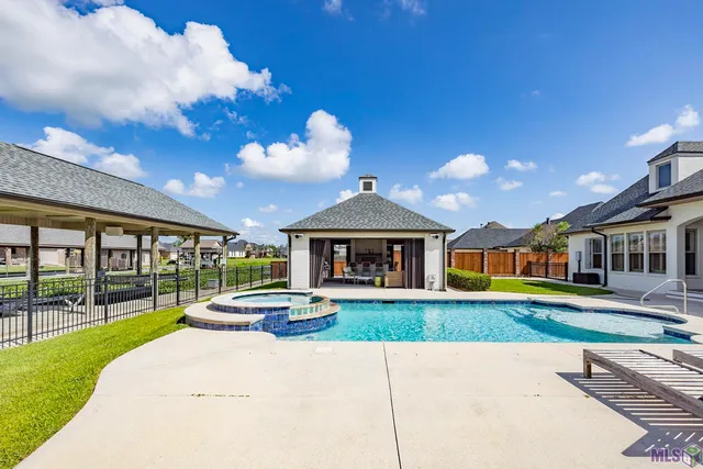 $829,000 | 338 Tulip Drive, Houma, LA 70360