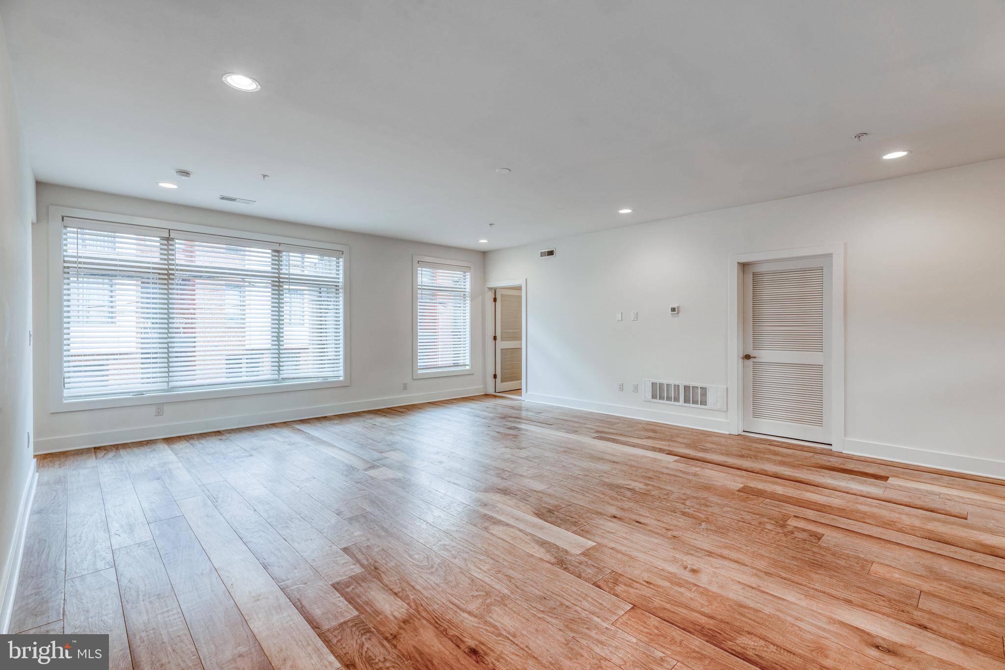 844 North 3rd Street Philadelphia, PA 19123 - Photo 3 of 10