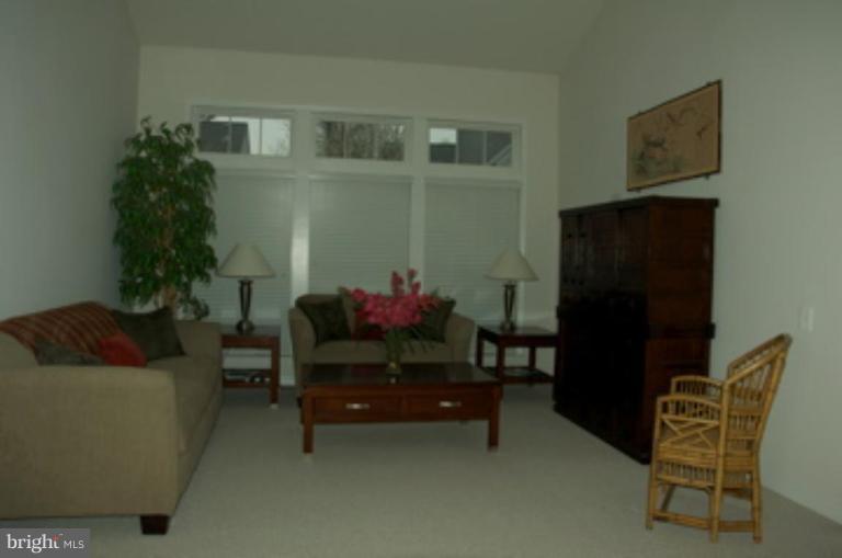 2483 Leyland Ridge Road Herndon, VA 20171 - Photo 3 of 28 Living Room