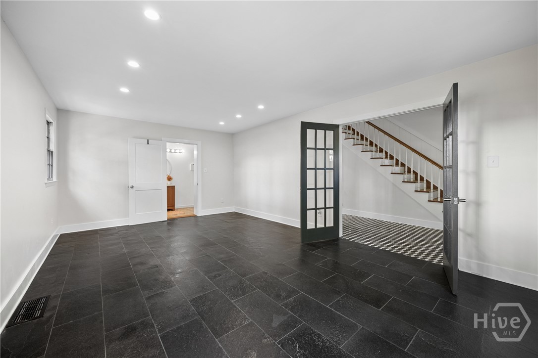 5027 Taylor Road Savannah, GA 31404 - Photo 10 of 70