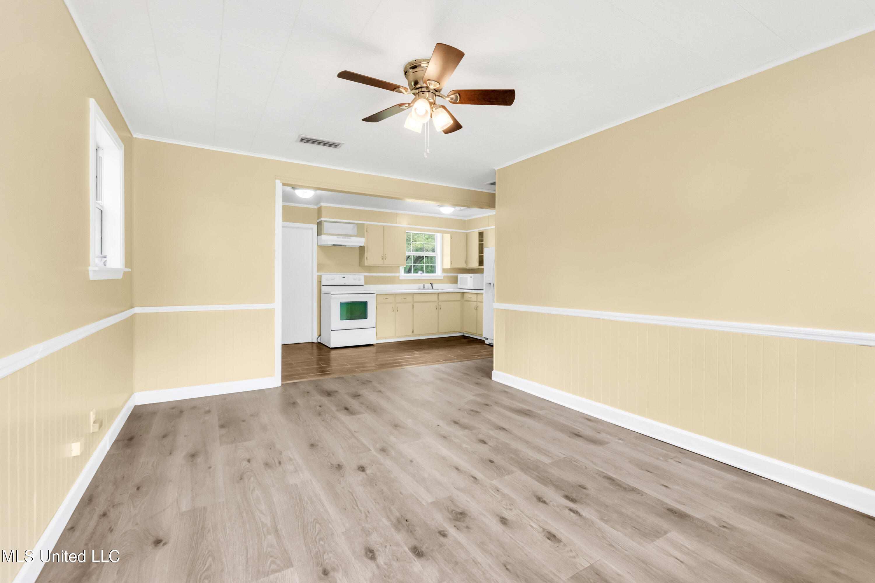 13700 Hudson Subdivision Road Moss Point, MS 39562 - Photo 2 of 15 Hudson Subdivision 3