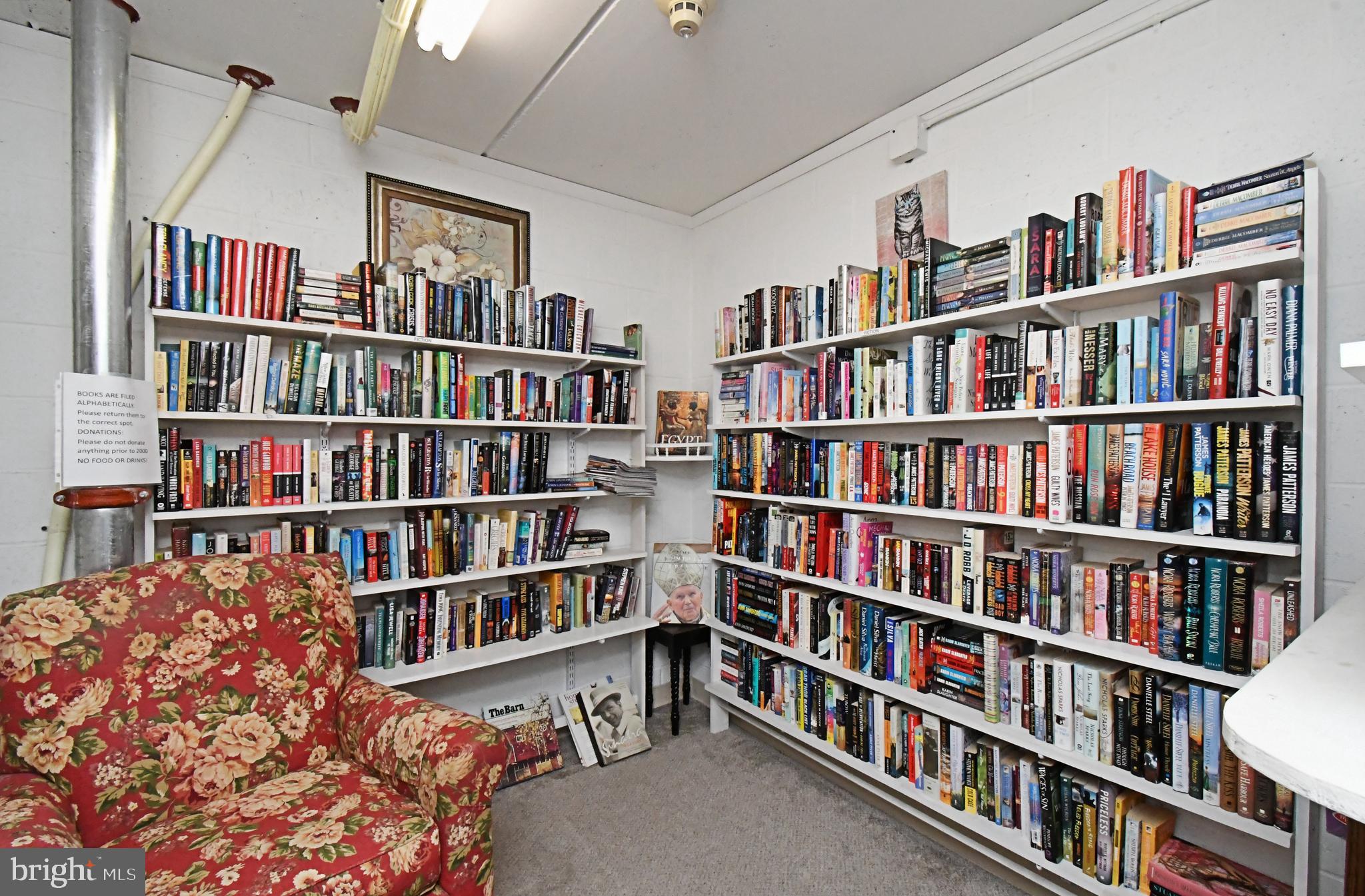 122 Brandon Road Norristown, PA 19403 - Photo 31 of 51 Library on second floor