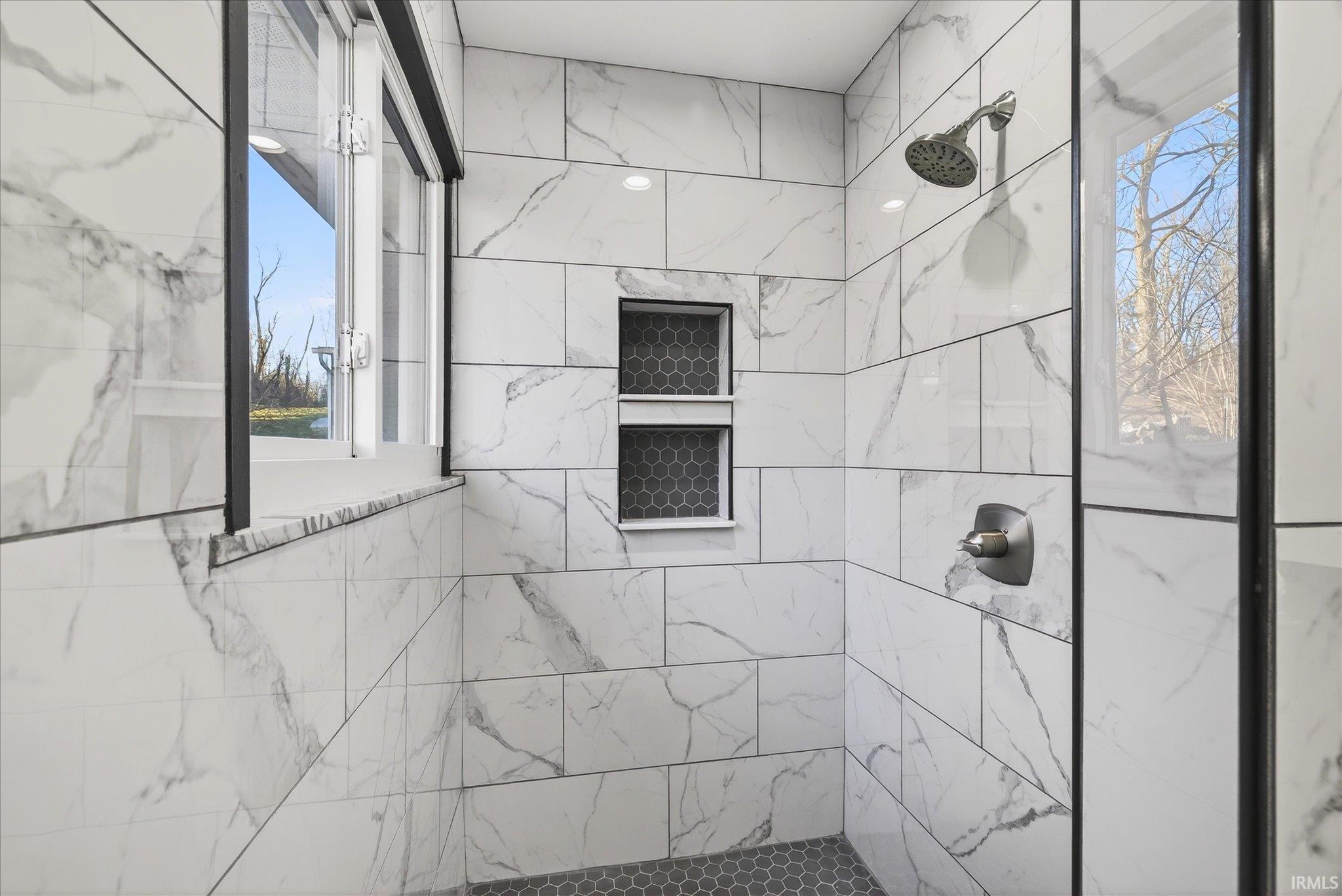 576 North Hartstrait Road Bloomington, IN 47404 - Photo 18 of 36