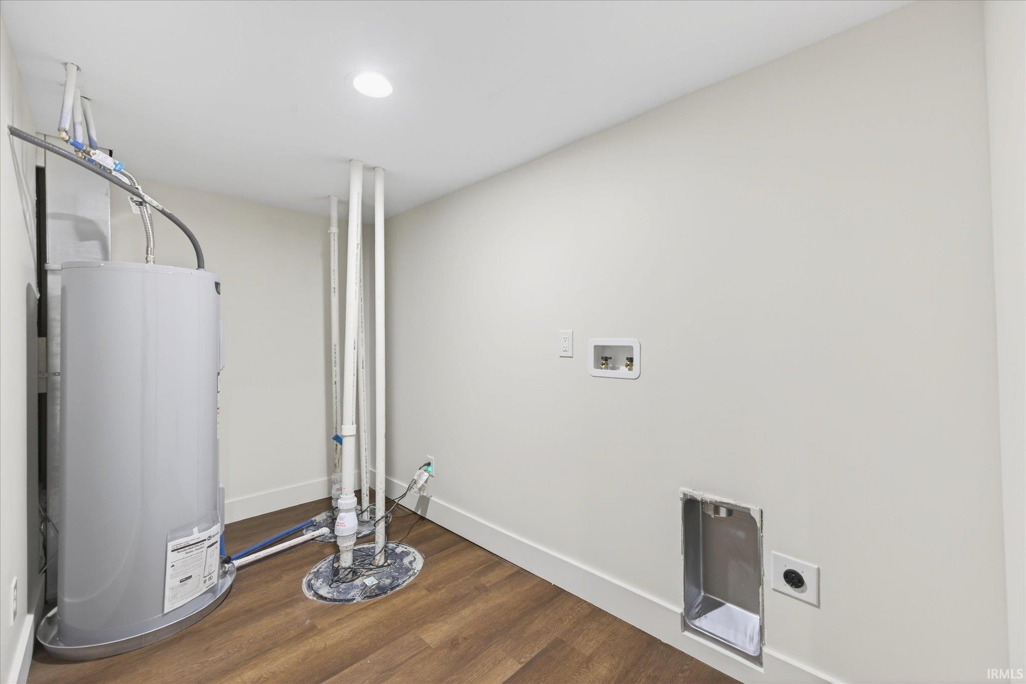 576 North Hartstrait Road Bloomington, IN 47404 - Photo 26 of 36