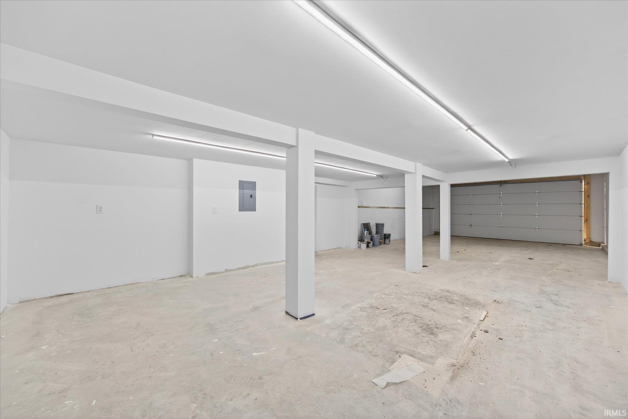 576 North Hartstrait Road Bloomington, IN 47404 - Photo 27 of 36