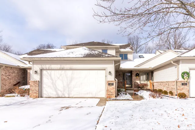 $425,000 | 327 Cottonwood Lane, Saline, MI 48176