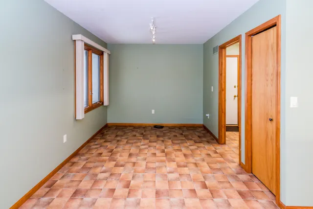 $425,000 | 327 Cottonwood Lane, Saline, MI 48176