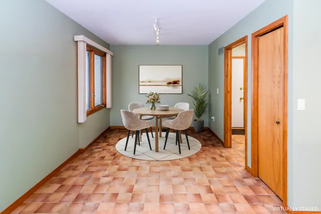 $425,000 | 327 Cottonwood Lane, Saline, MI 48176