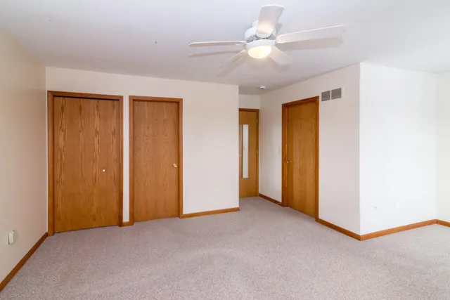 $425,000 | 327 Cottonwood Lane, Saline, MI 48176