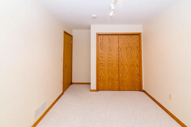 $425,000 | 327 Cottonwood Lane, Saline, MI 48176