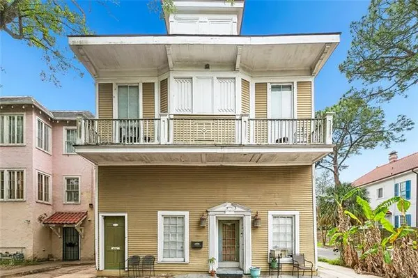 $2,500 | 2101 South Carrollton Avenue, New Orleans, LA 70118