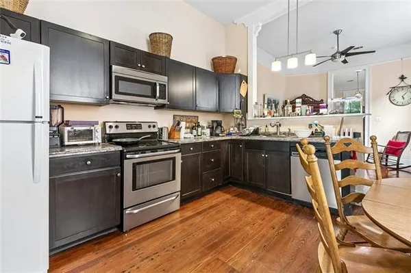 $2,500 | 2101 South Carrollton Avenue, New Orleans, LA 70118