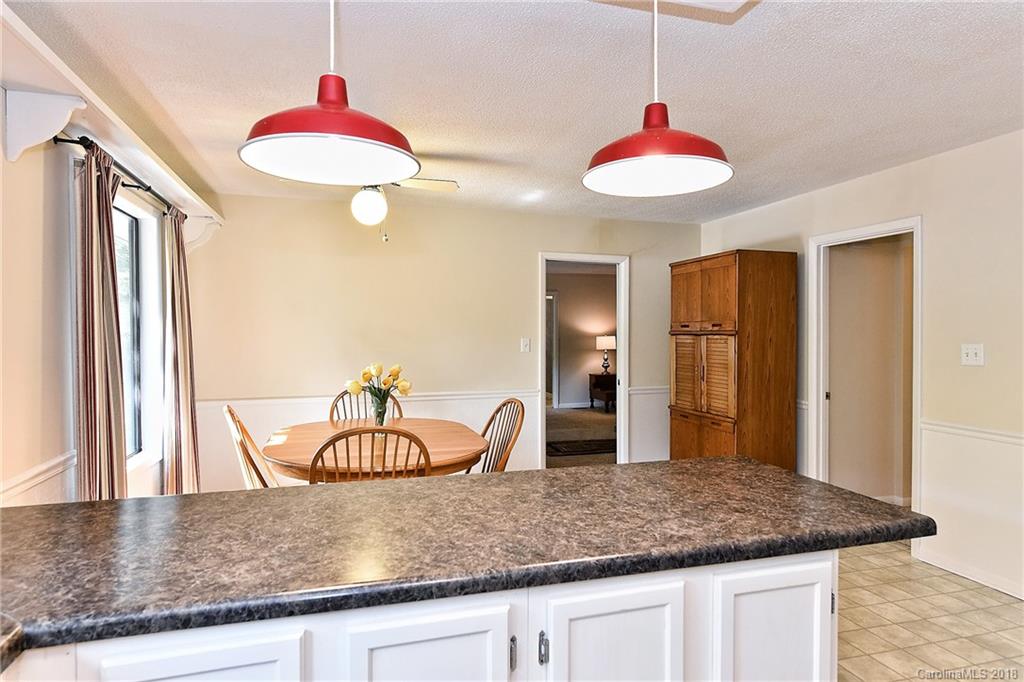 5059 Suwarrow Circle Tega Cay, SC 29708 - Photo 15 of 33 Gallery Image 15