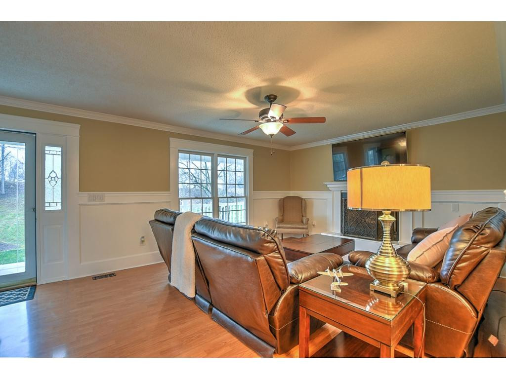 154 Young Road Johnson City, TN 37604 - Photo 3 of 21 Photo 3