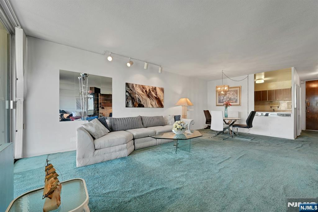 5 Horizon Road, Unit 807 Fort Lee, NJ 07024 - Photo 3 of 25
