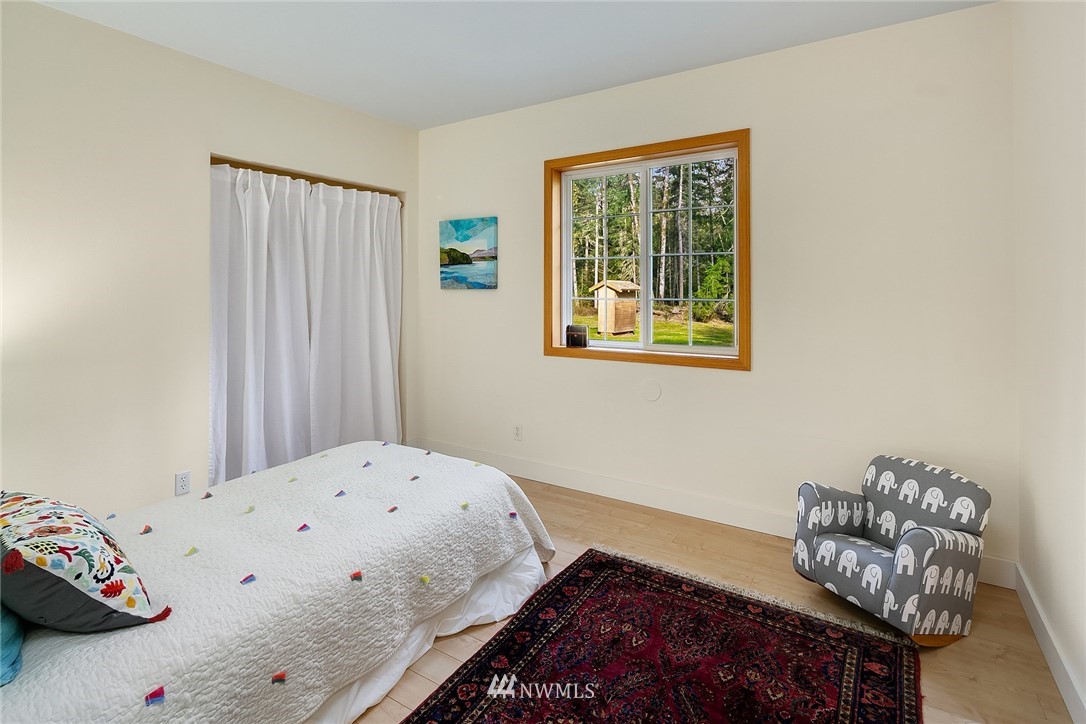 14012 Southwest Reddings Beach Road Vashon, WA 98070 - Photo 20 of 35 Gallery Image 20