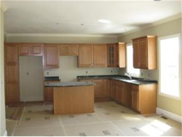 4 Stillwater Road, Unit 4 Windham, NH 03087 - Photo 3 of 8