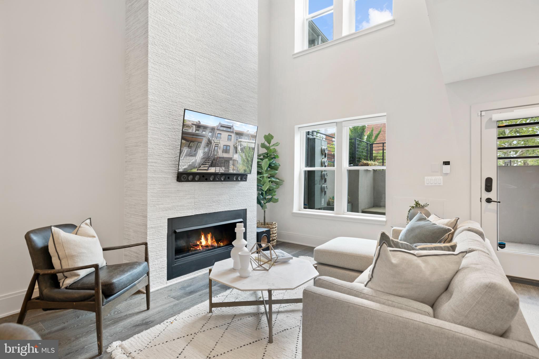 1317 Spring Road Northwest, Unit 1 Washington, DC 20010 - Photo 3 of 26