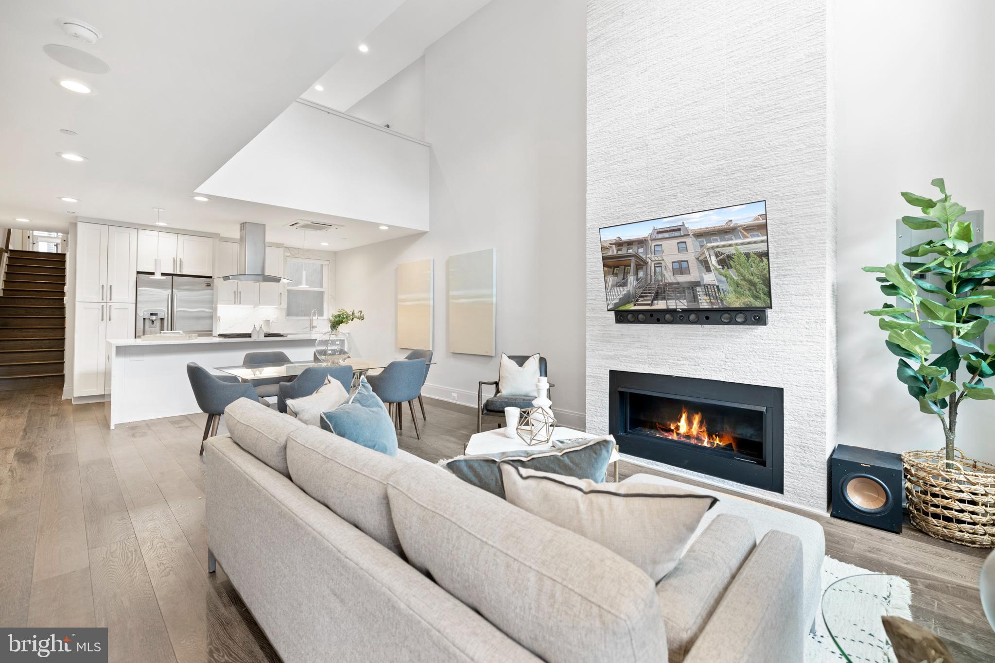 1317 Spring Road Northwest, Unit 1 Washington, DC 20010 - Photo 4 of 26