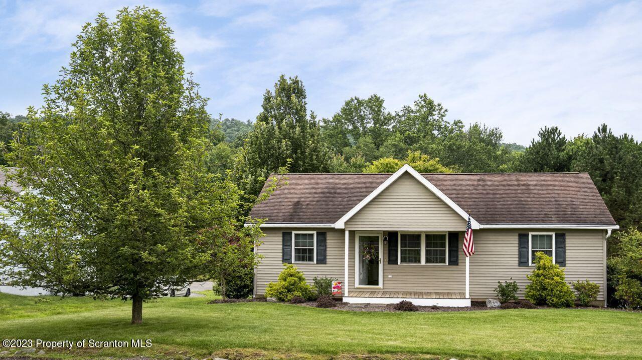 30 Stone Wall Circle, Mountain Top, PA 18707 Compass