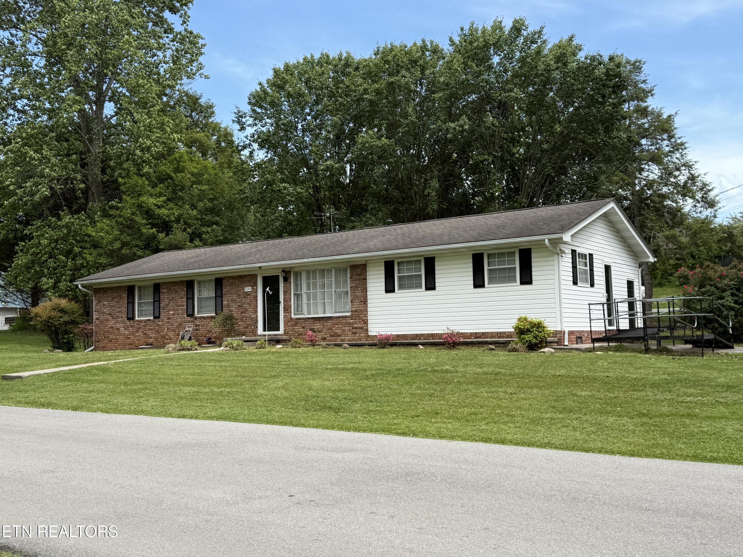 1504 Larry Road Maryville, TN 37803 - Photo 1 of 27 IMG_3533