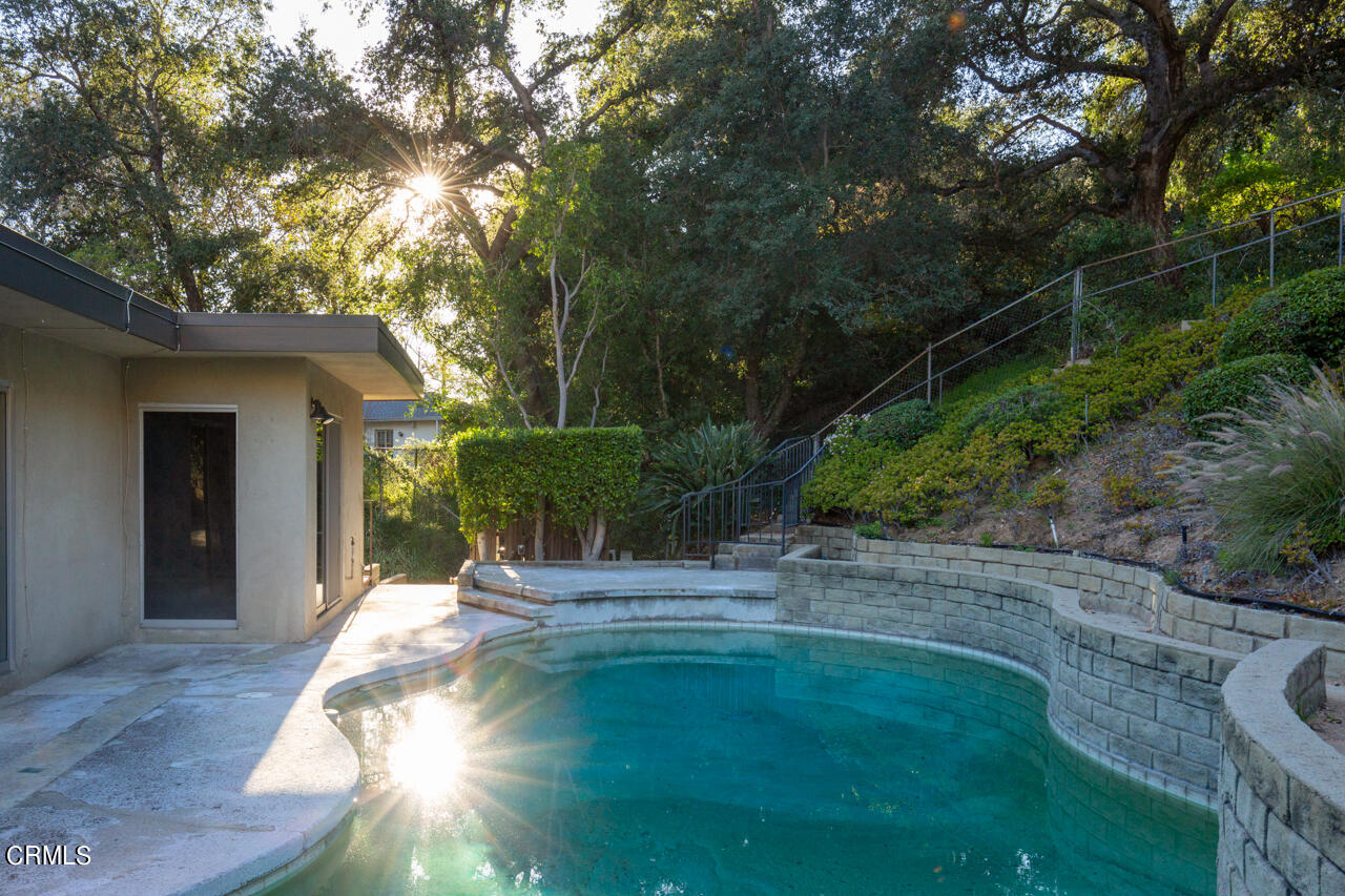 2207 Pinecrest Drive Altadena, CA 91001 - Photo 33 of 43 a view of a backyard