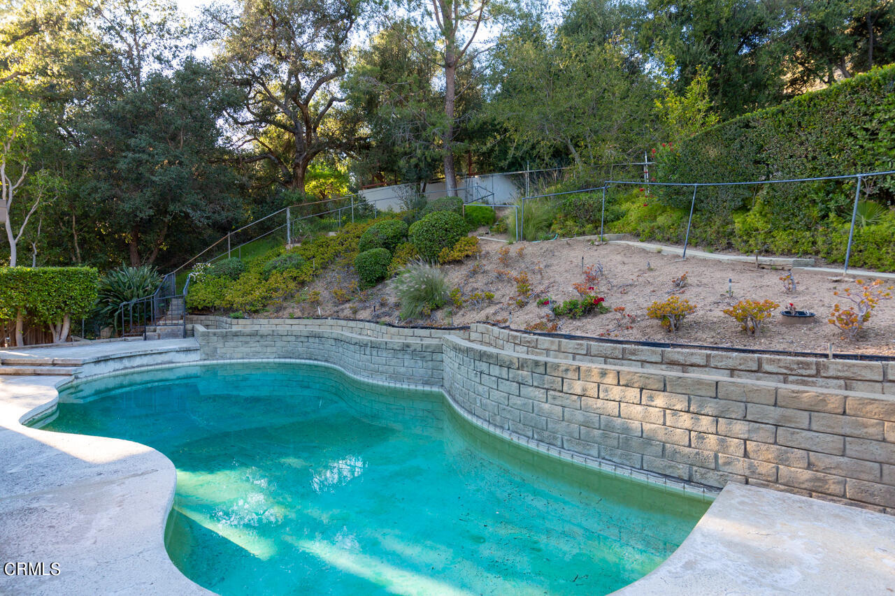 2207 Pinecrest Drive Altadena, CA 91001 - Photo 34 of 43 a view of a backyard with a garden