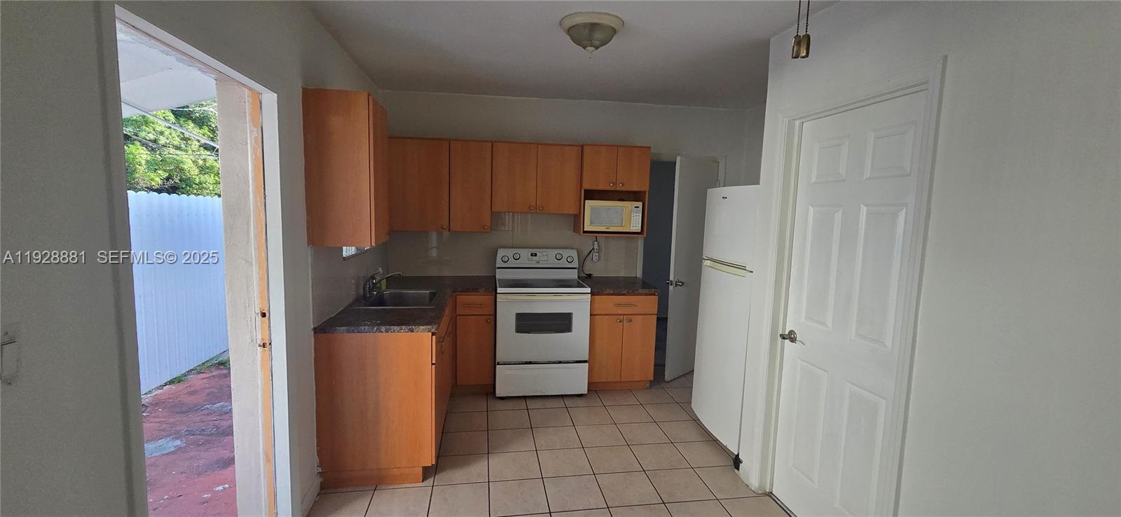 2245 Northwest 3rd Street, Unit B Miami, FL 33125 - Photo 6 of 21