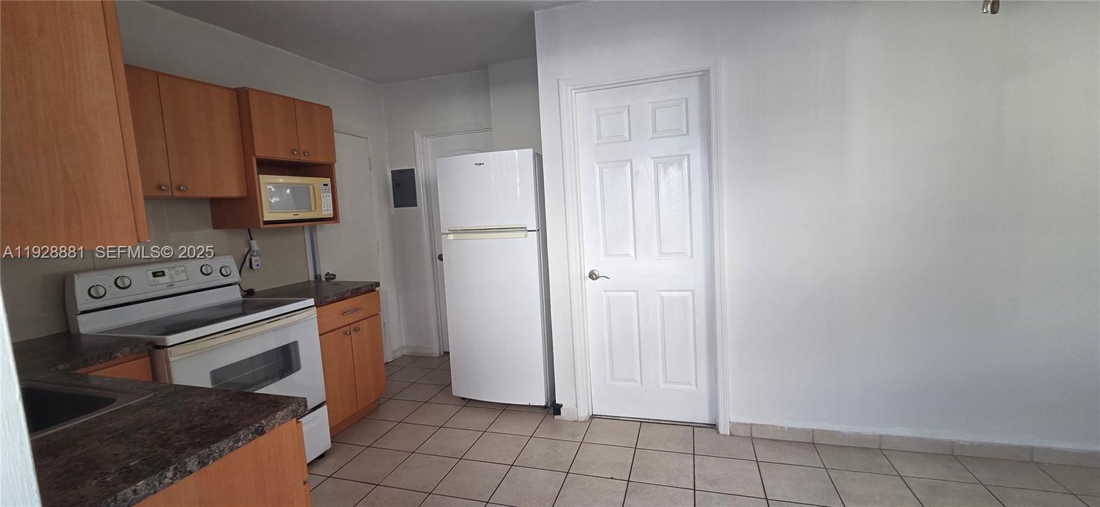 2245 Northwest 3rd Street, Unit B Miami, FL 33125 - Photo 7 of 21