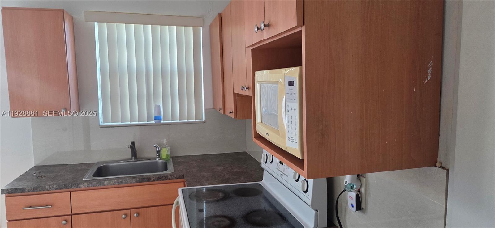 2245 Northwest 3rd Street, Unit B Miami, FL 33125 - Photo 9 of 21