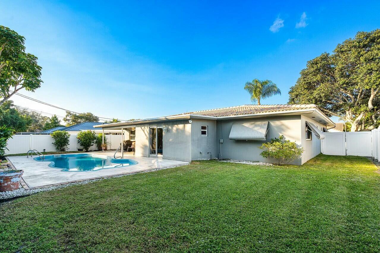 984 Southwest 5th Street Boca Raton, FL 33486 - Photo 33 of 35 tempImageKClK67