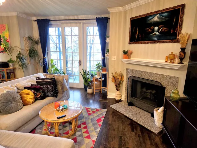 $430,000 | 1422 North Noble Street, Unit 2S, Chicago, IL 60642