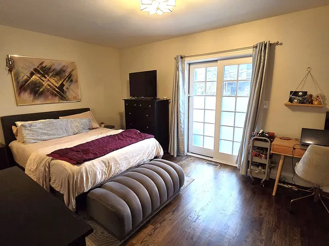 $430,000 | 1422 North Noble Street, Unit 2S, Chicago, IL 60642