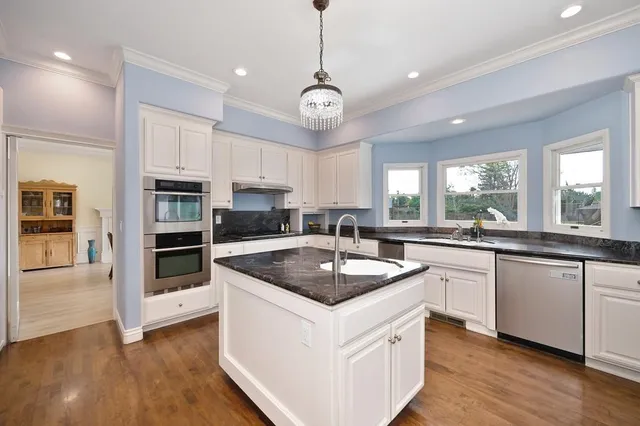 $2,245,000 | 2722 Latham Drive, Sacramento, CA 95864