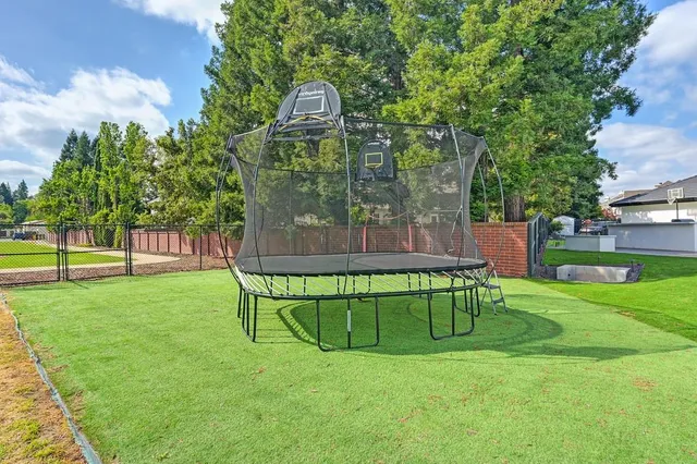 $2,245,000 | 2722 Latham Drive, Sacramento, CA 95864