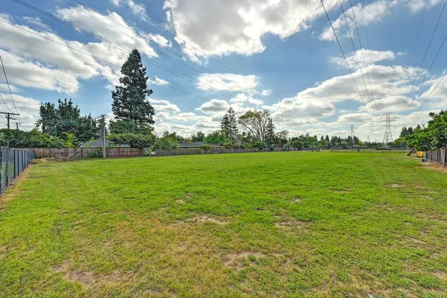 $2,245,000 | 2722 Latham Drive, Sacramento, CA 95864