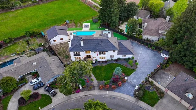 $2,245,000 | 2722 Latham Drive, Sacramento, CA 95864