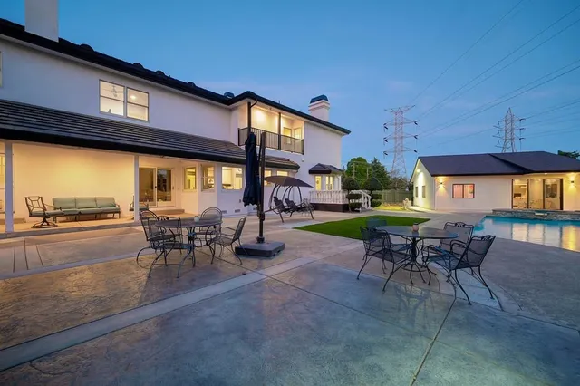 $2,245,000 | 2722 Latham Drive, Sacramento, CA 95864