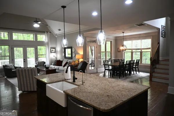 $884,900 | 1761 Turtle Pond Drive, Watkinsville, GA 30677