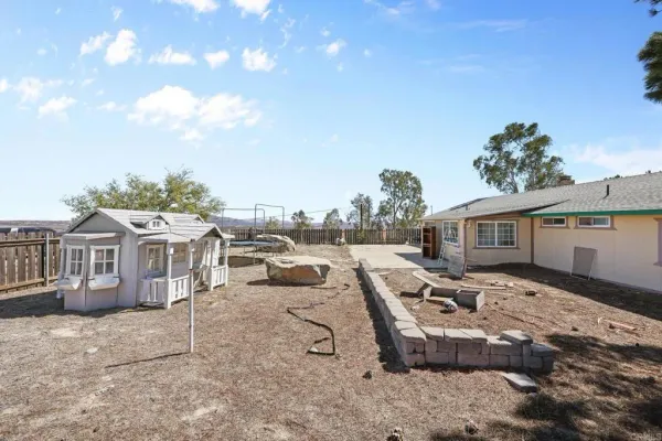 an empty room with a hallway