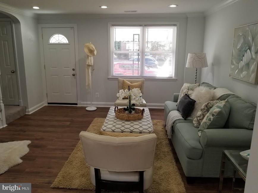4212 Flowerton Road Baltimore, MD 21229 - Photo 5 of 20