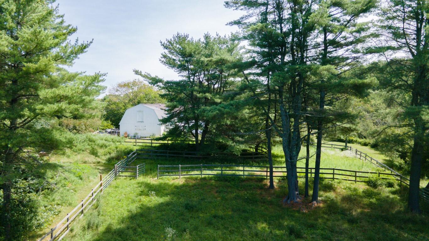 107 Dover Road Boothbay, ME 04537 - Photo 35 of 38 34