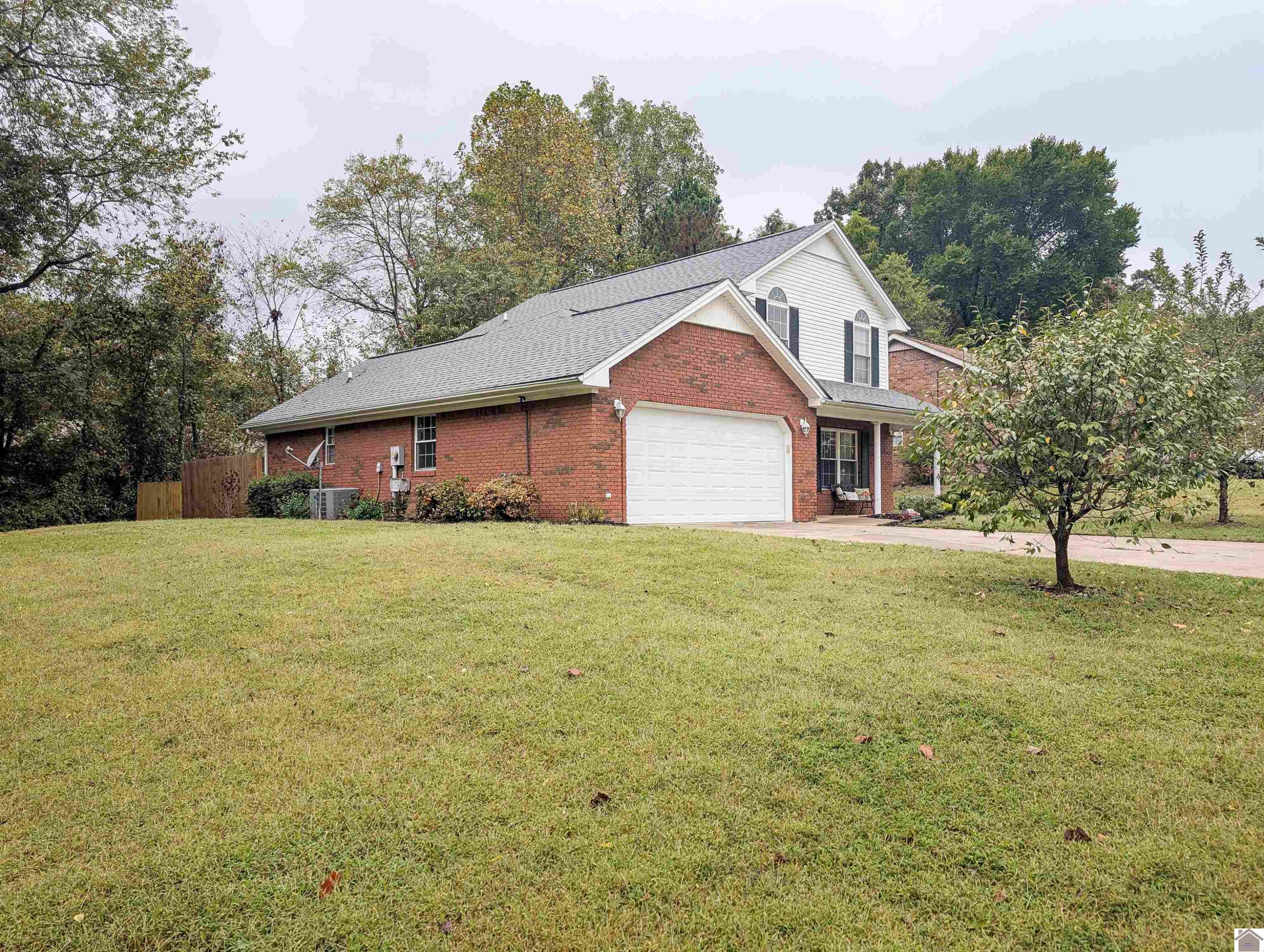 512 Stone Ridge Lane Murray, KY 42071 - Photo 3 of 29 Photo 3