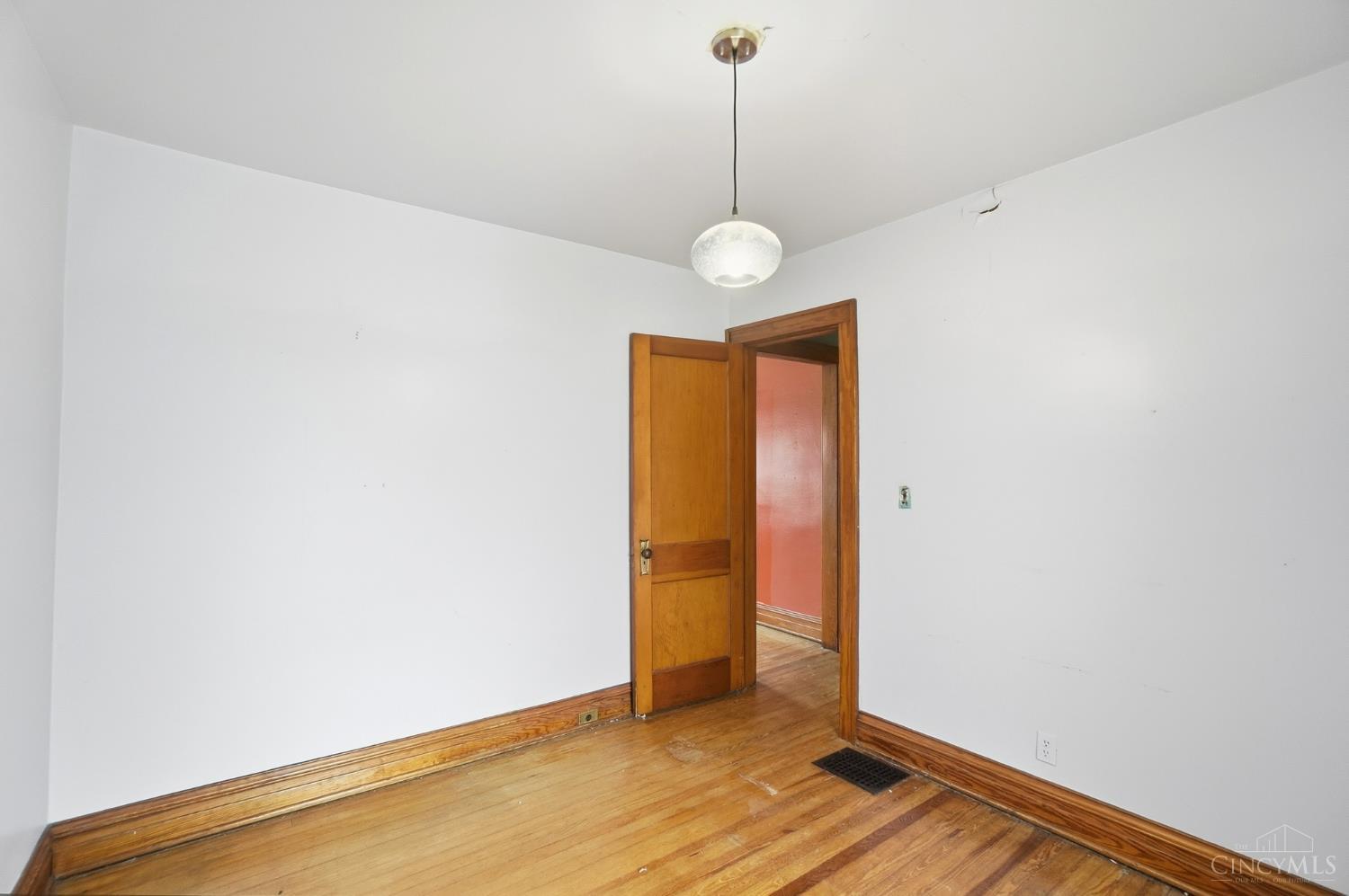 7534 Blue Ash Road Cincinnati, OH 45236 - Photo 24 of 36