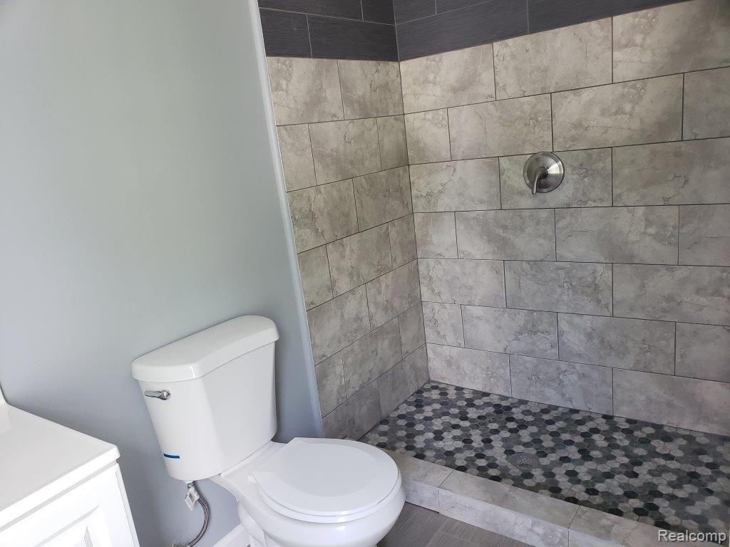 5932 Biles Road Capac, MI 48014 - Photo 13 of 32 Master Bath Shower.jpg
