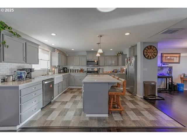 $540,000 | 6708 14th Avenue Northeast, Keizer, OR 97303