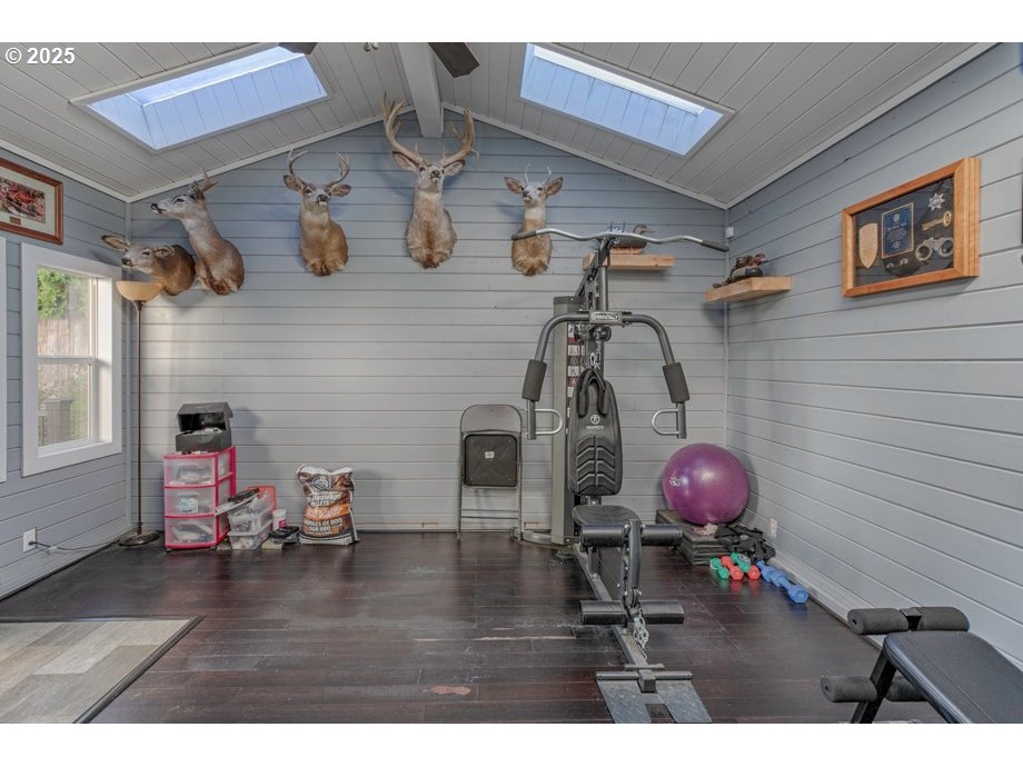 6708 14th Avenue Northeast Keizer, OR 97303 - Photo 16 of 47